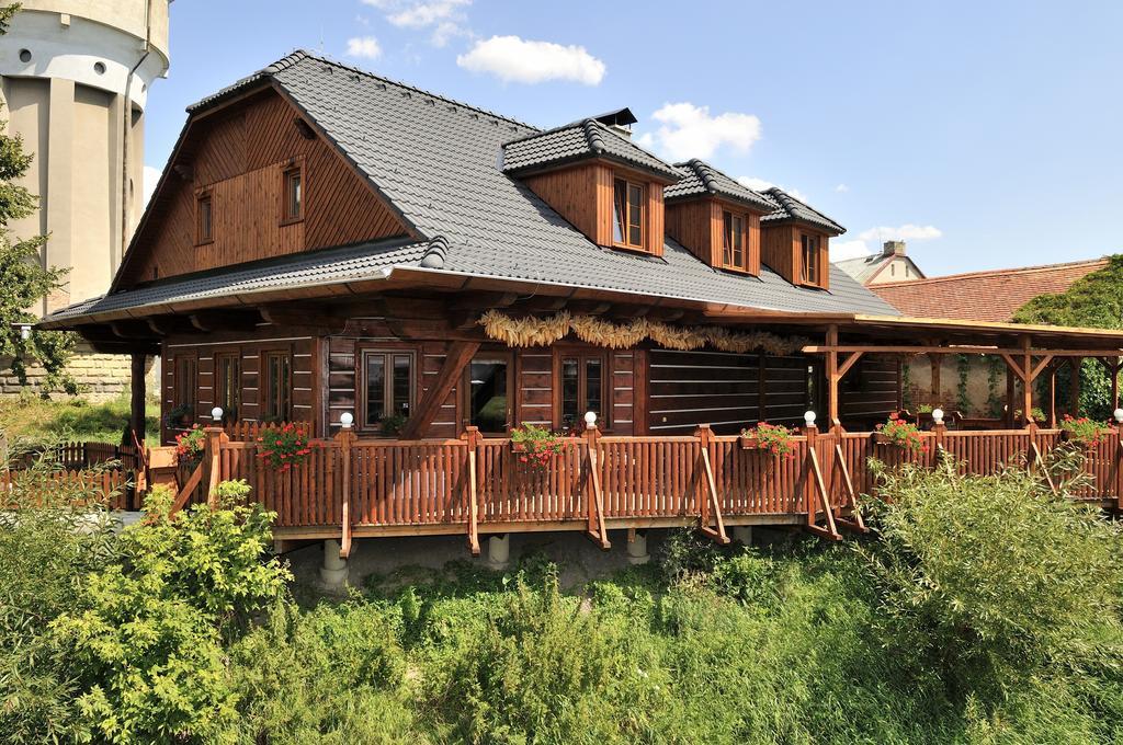 Roubenka U Mlyna Guest House Dasice מראה חיצוני תמונה
