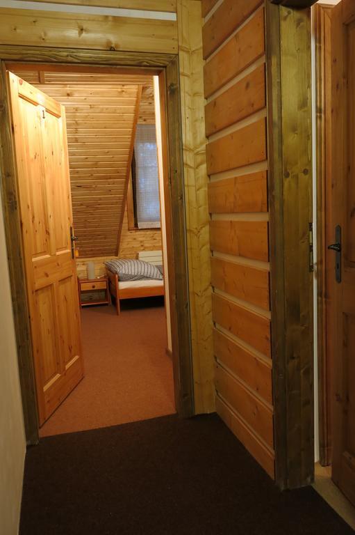 Roubenka U Mlyna Guest House Dasice מראה חיצוני תמונה